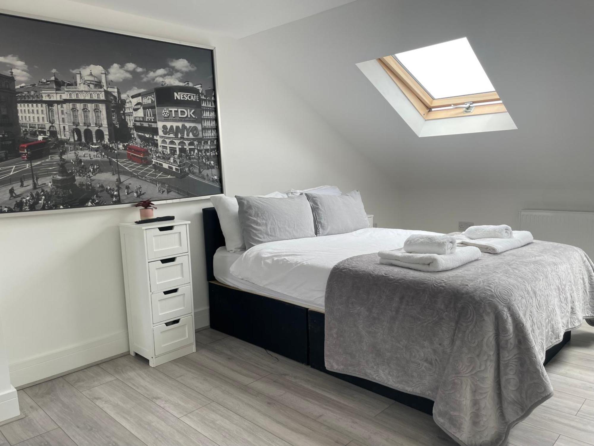 Amazing Studio 5 - East Ham - East