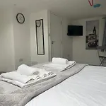 Amazing Studio Room 5 - East Ham - East London